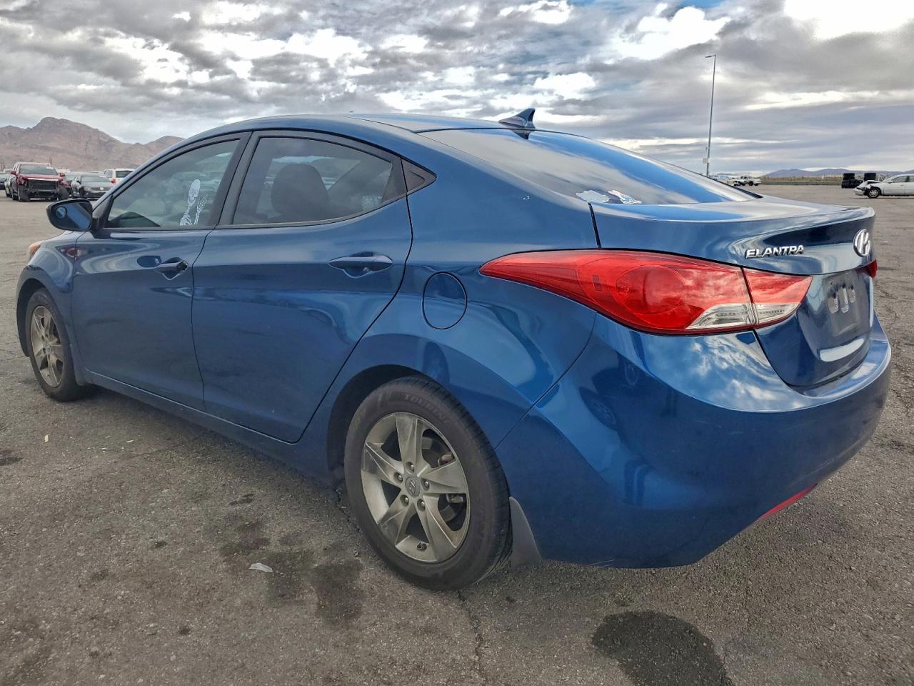 2013 HYUNDAI ELANTRA GLS photo 2