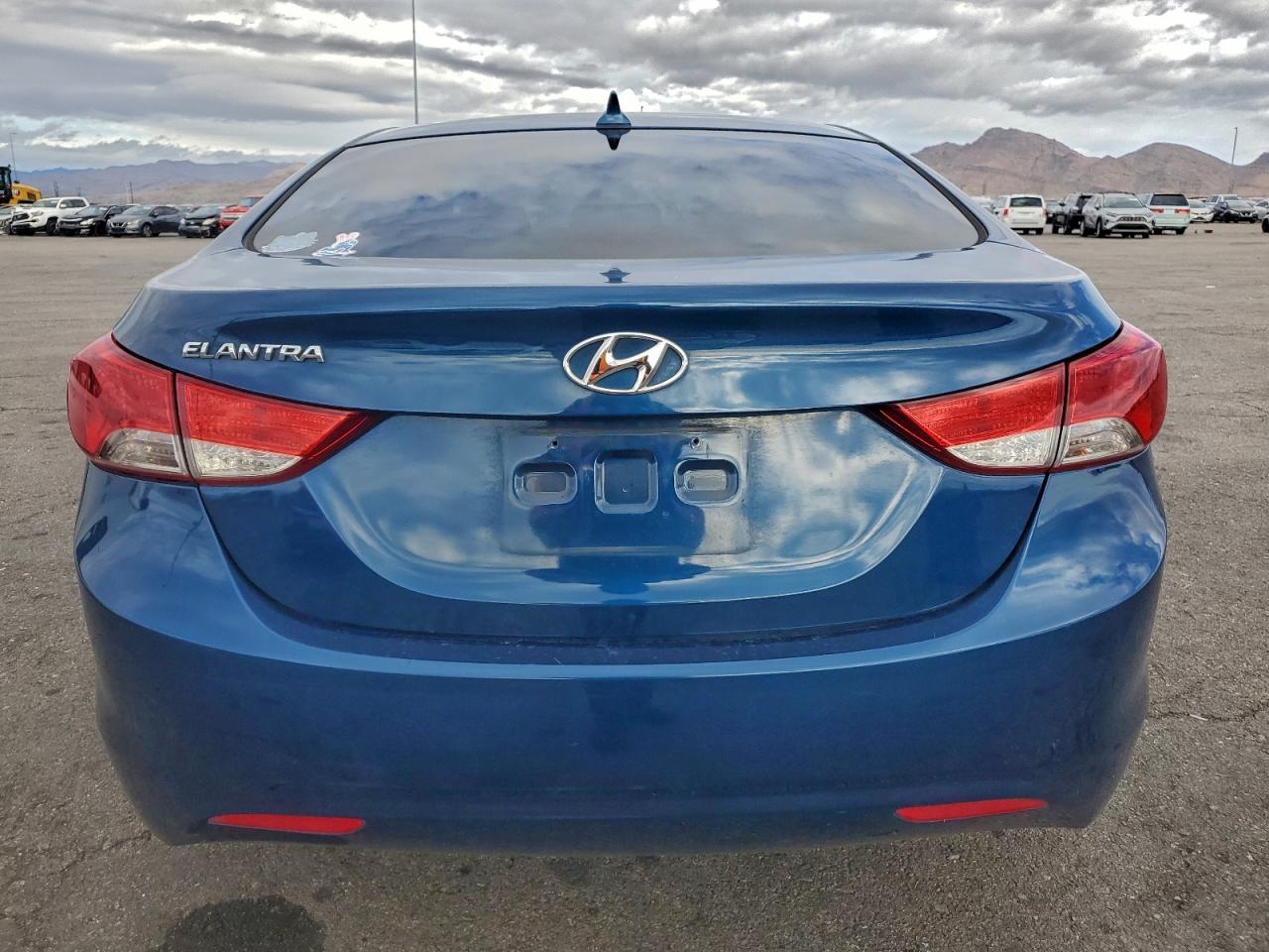 2013 HYUNDAI ELANTRA GLS photo 6