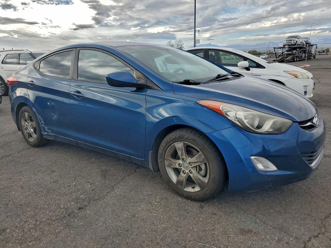 2013 HYUNDAI ELANTRA GLS photo 4