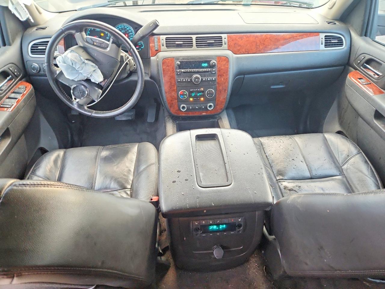 2011 CHEVROLET TAHOE C1500 LT photo 8