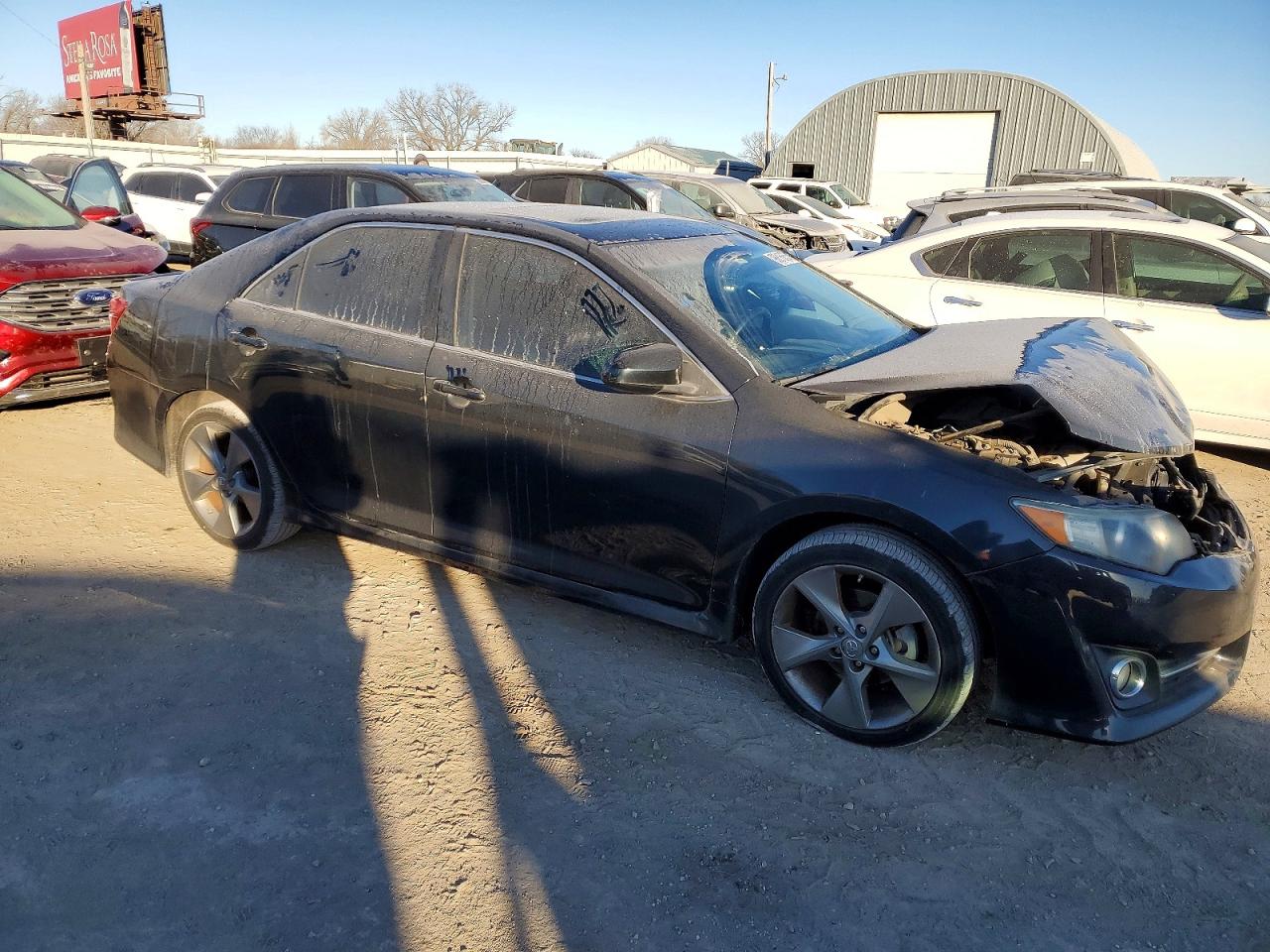 2014 TOYOTA CAMRY L photo 4