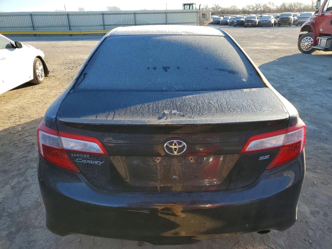 2014 TOYOTA CAMRY L photo 6