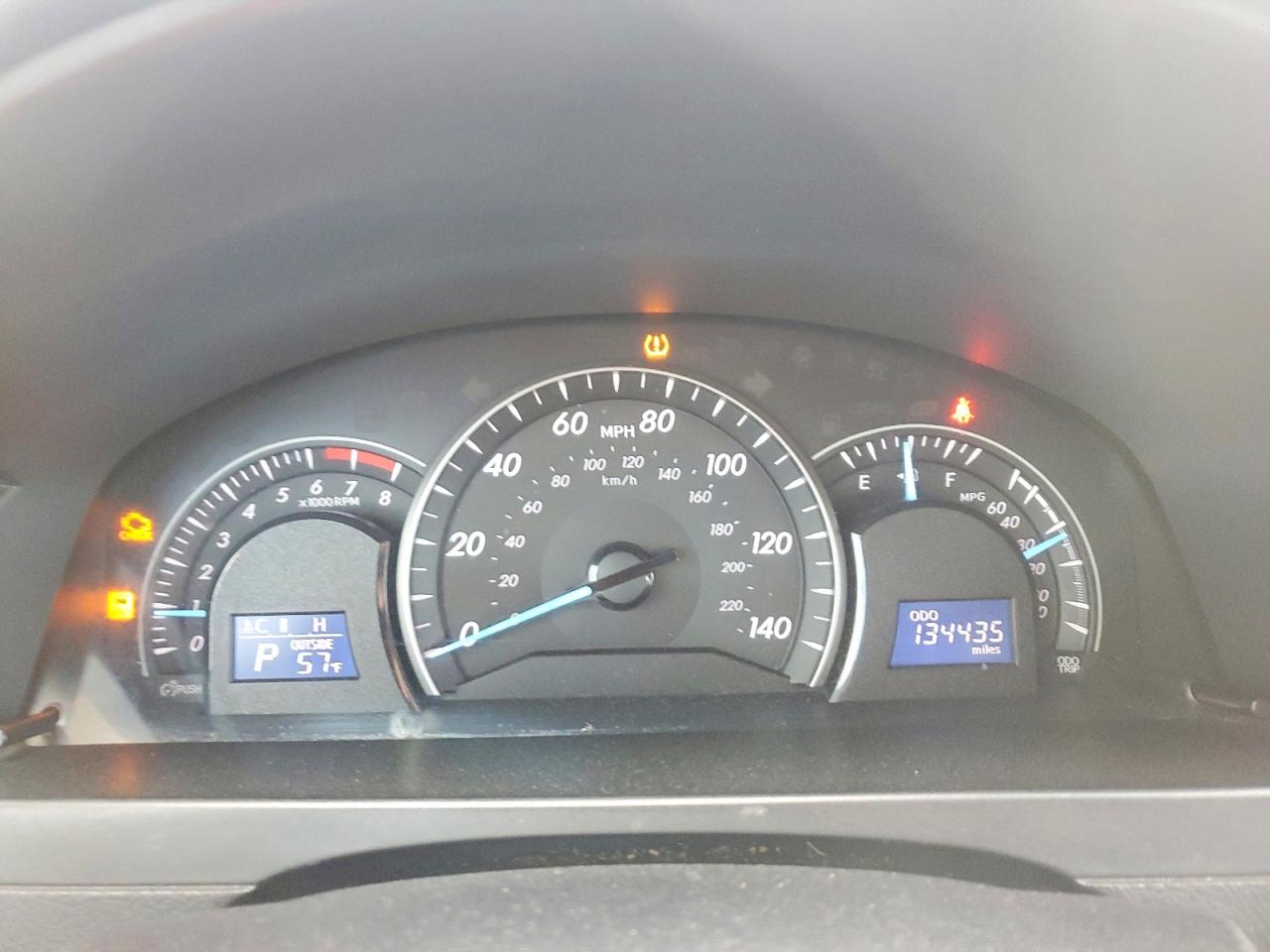 2014 TOYOTA CAMRY L photo 9