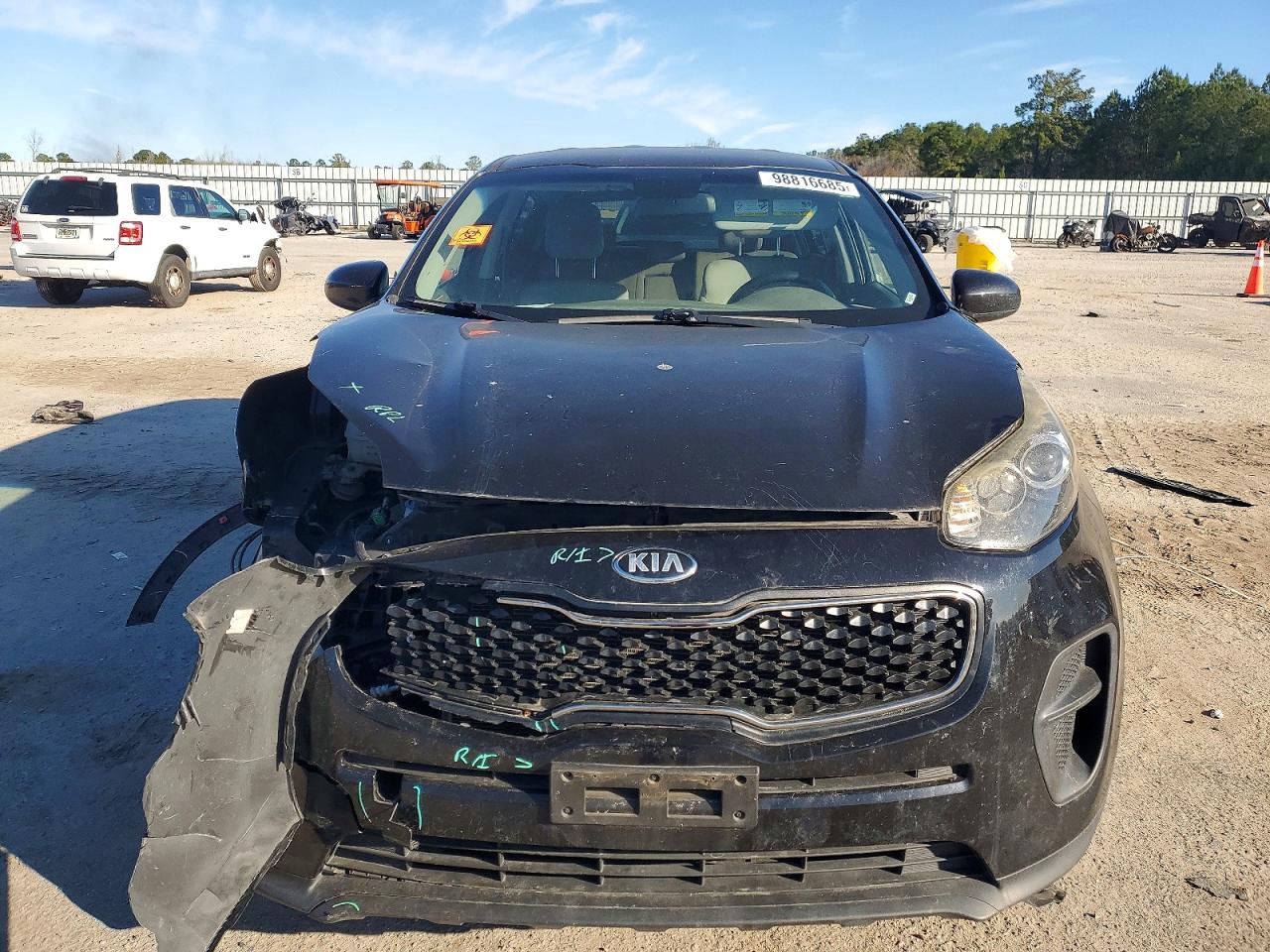 2017 KIA SPORTAGE LX photo 5
