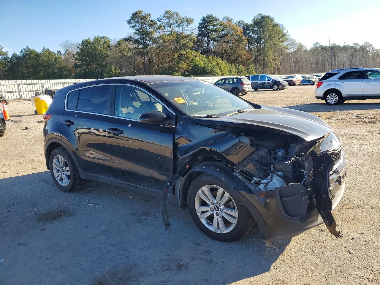2017 KIA SPORTAGE LX photo 4