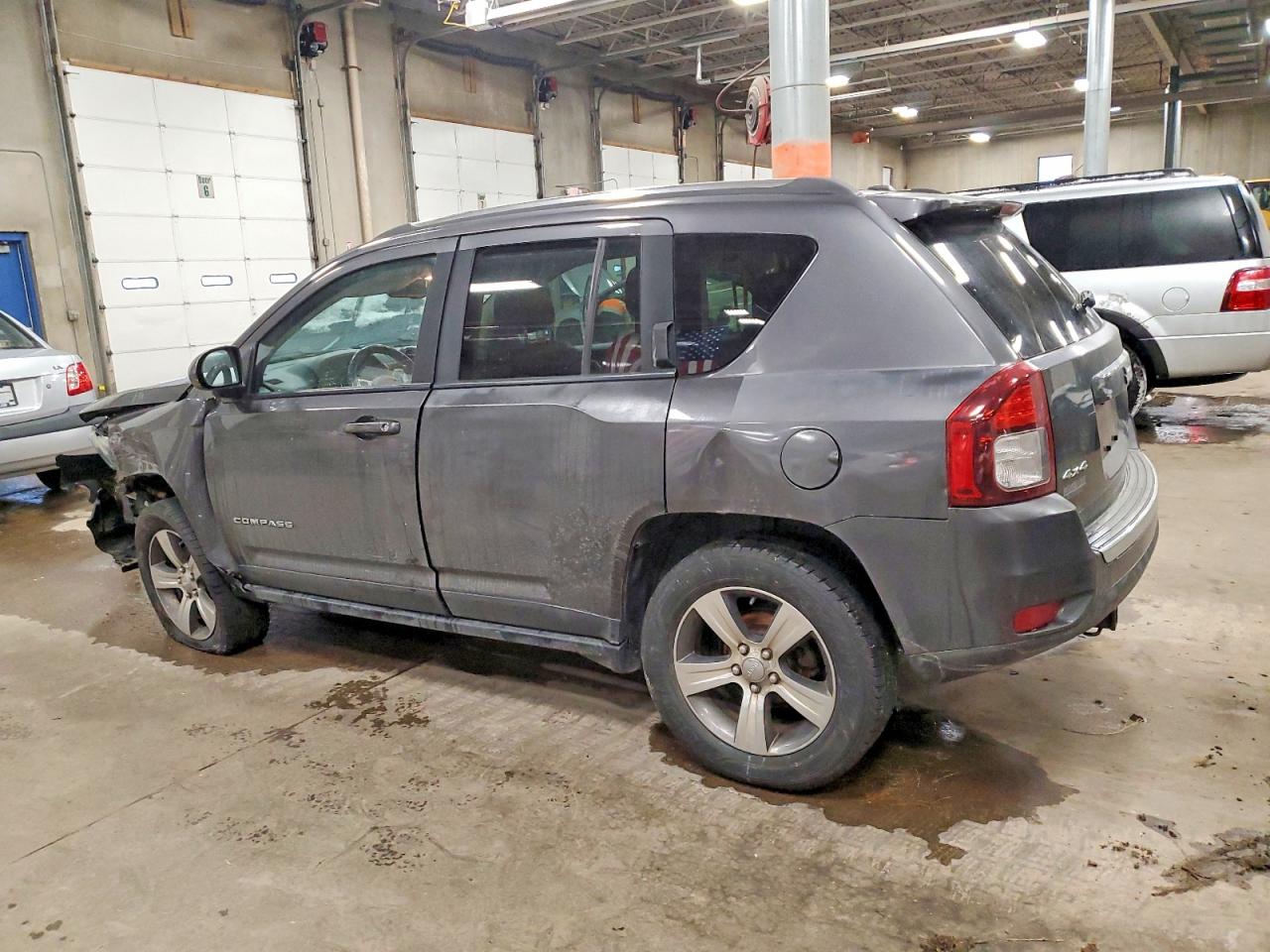 2016 JEEP COMPASS LATITUDE photo 2