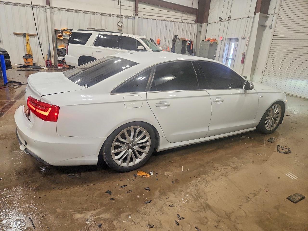 2013 AUDI S6 photo 3