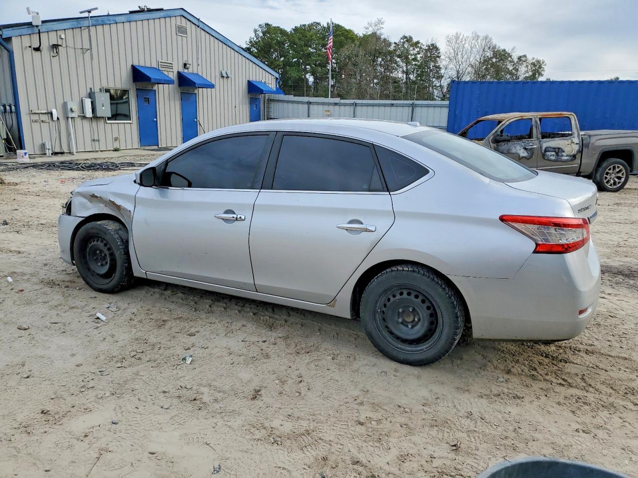 2015 NISSAN SENTRA S photo 2