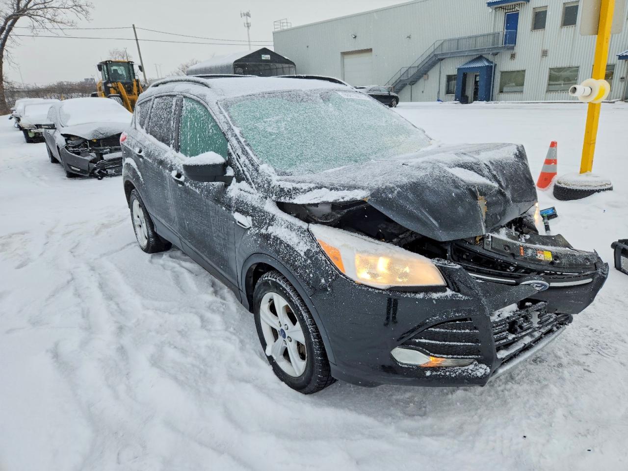 2015 FORD ESCAPE SE photo 4