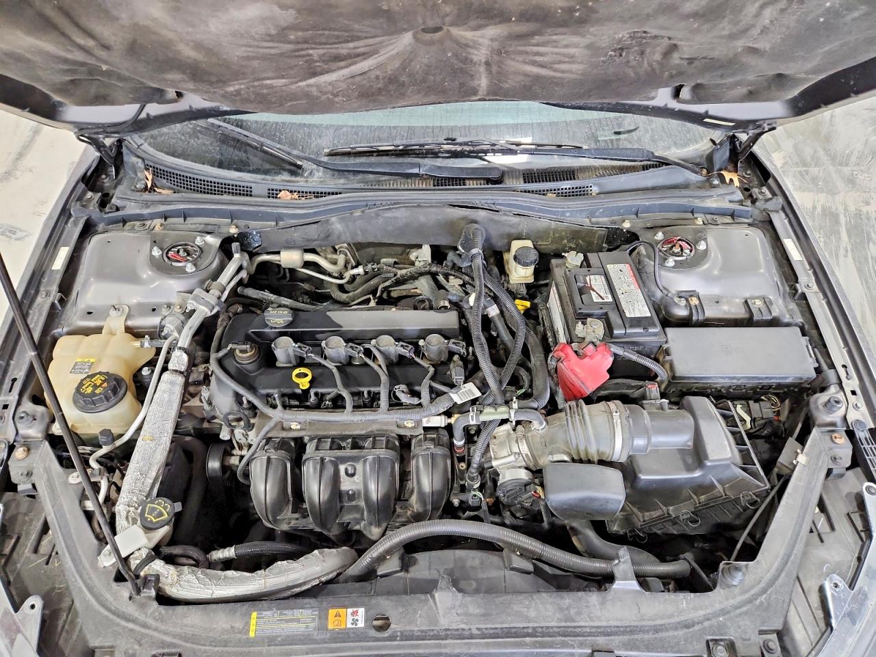 2011 FORD FUSION SE photo 11