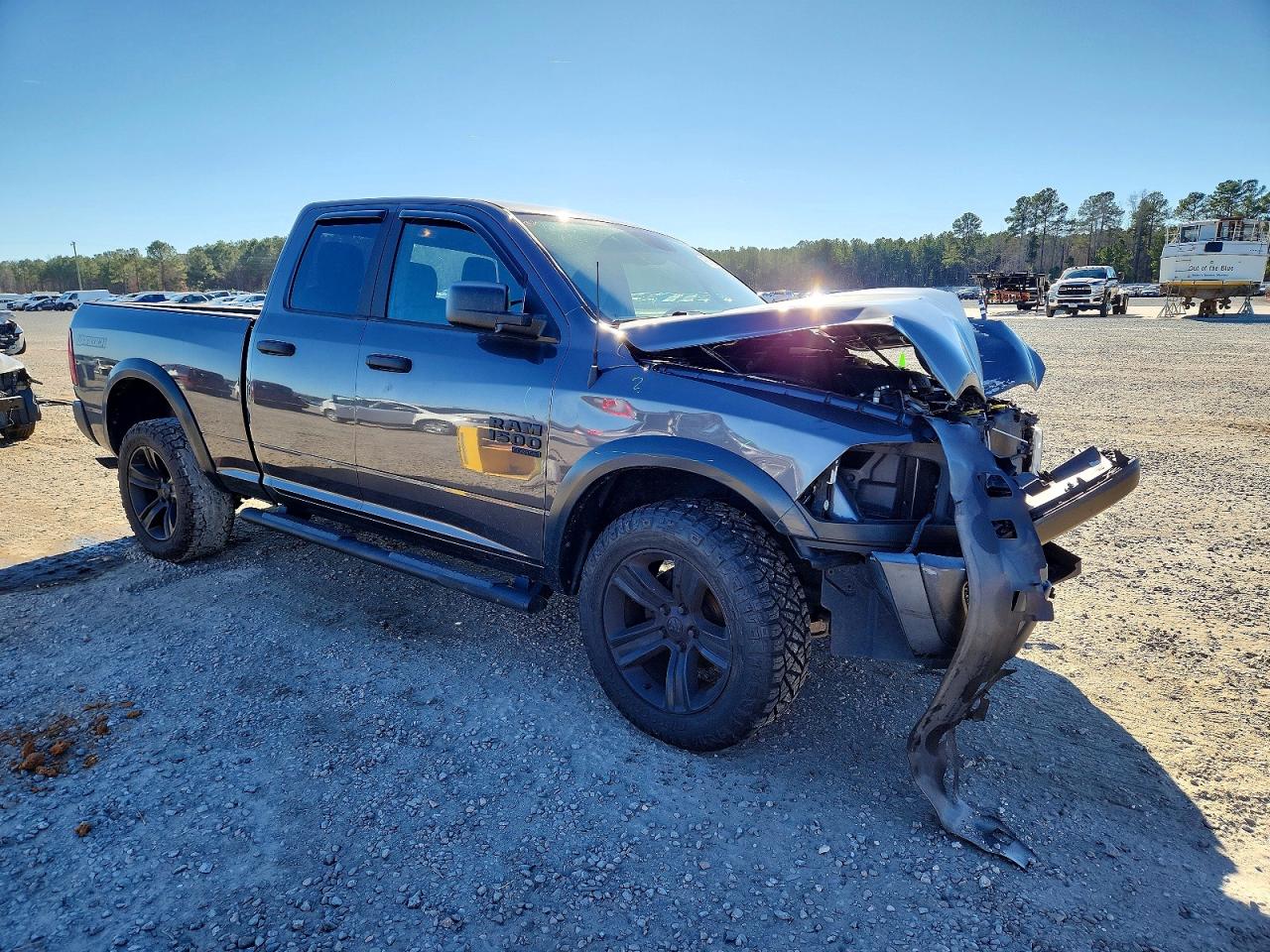 2021 RAM 1500 CLASSIC SLT photo 4