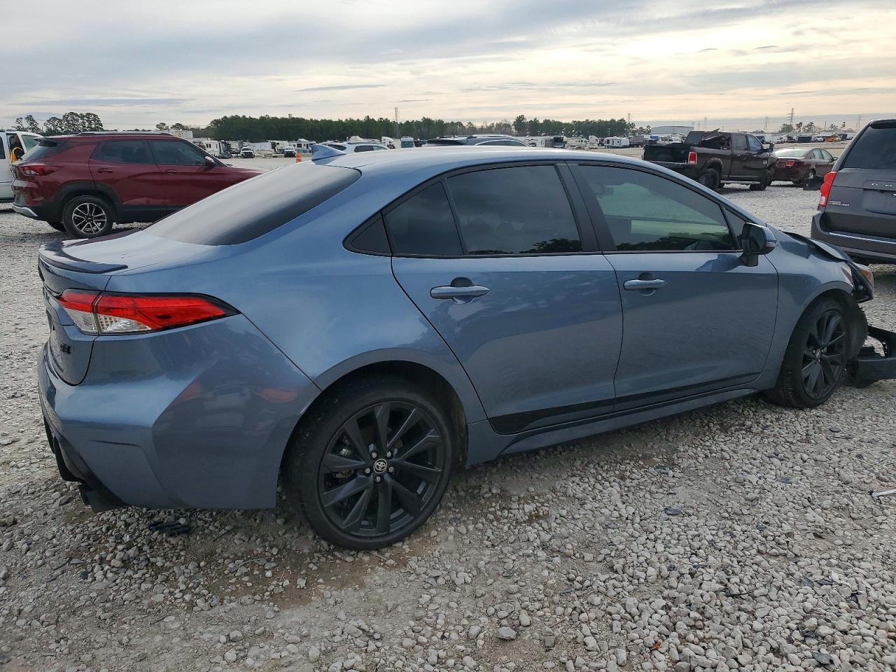 2025 TOYOTA COROLLA SE photo 5
