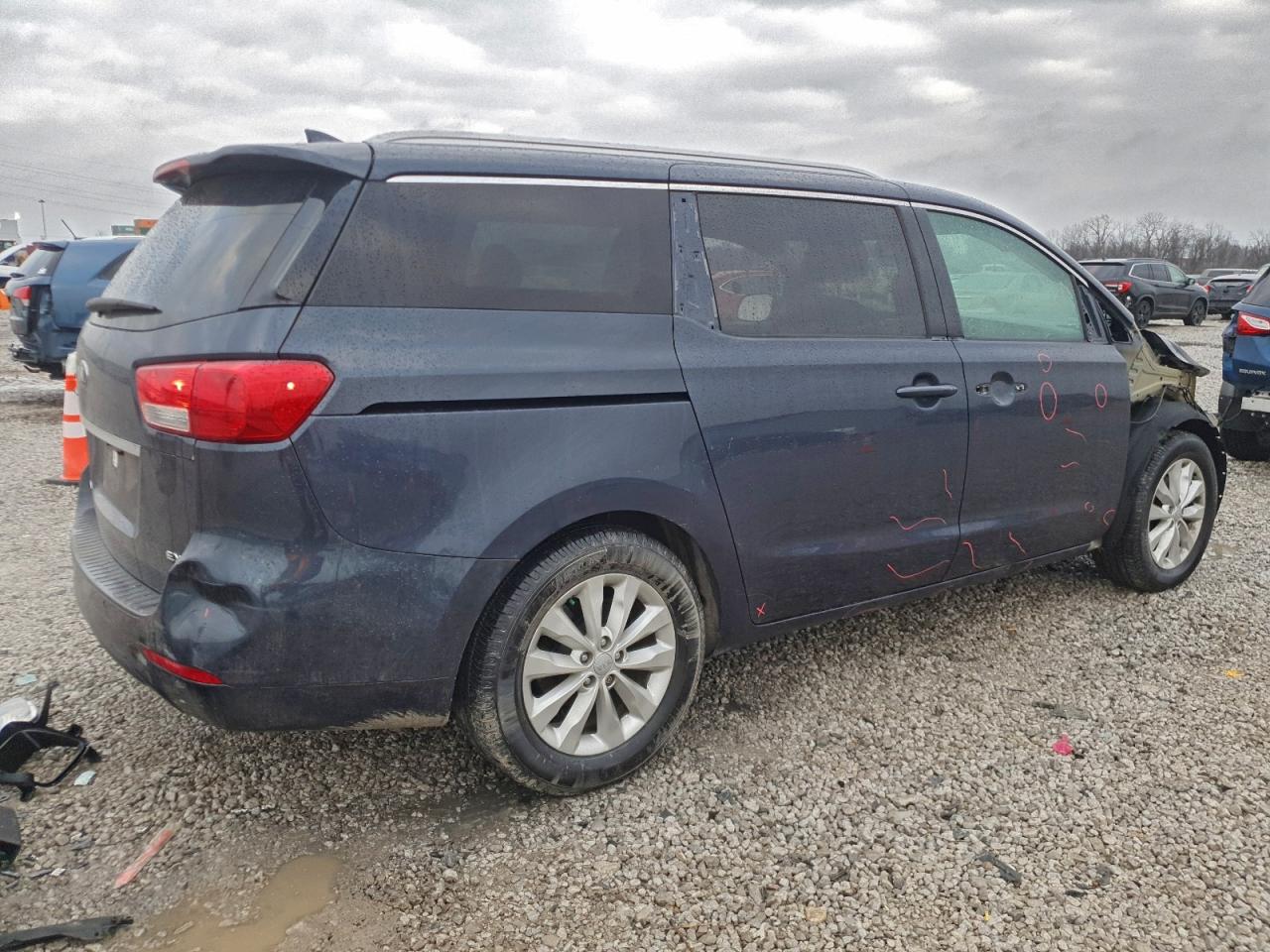 2016 KIA SEDONA EX photo 3