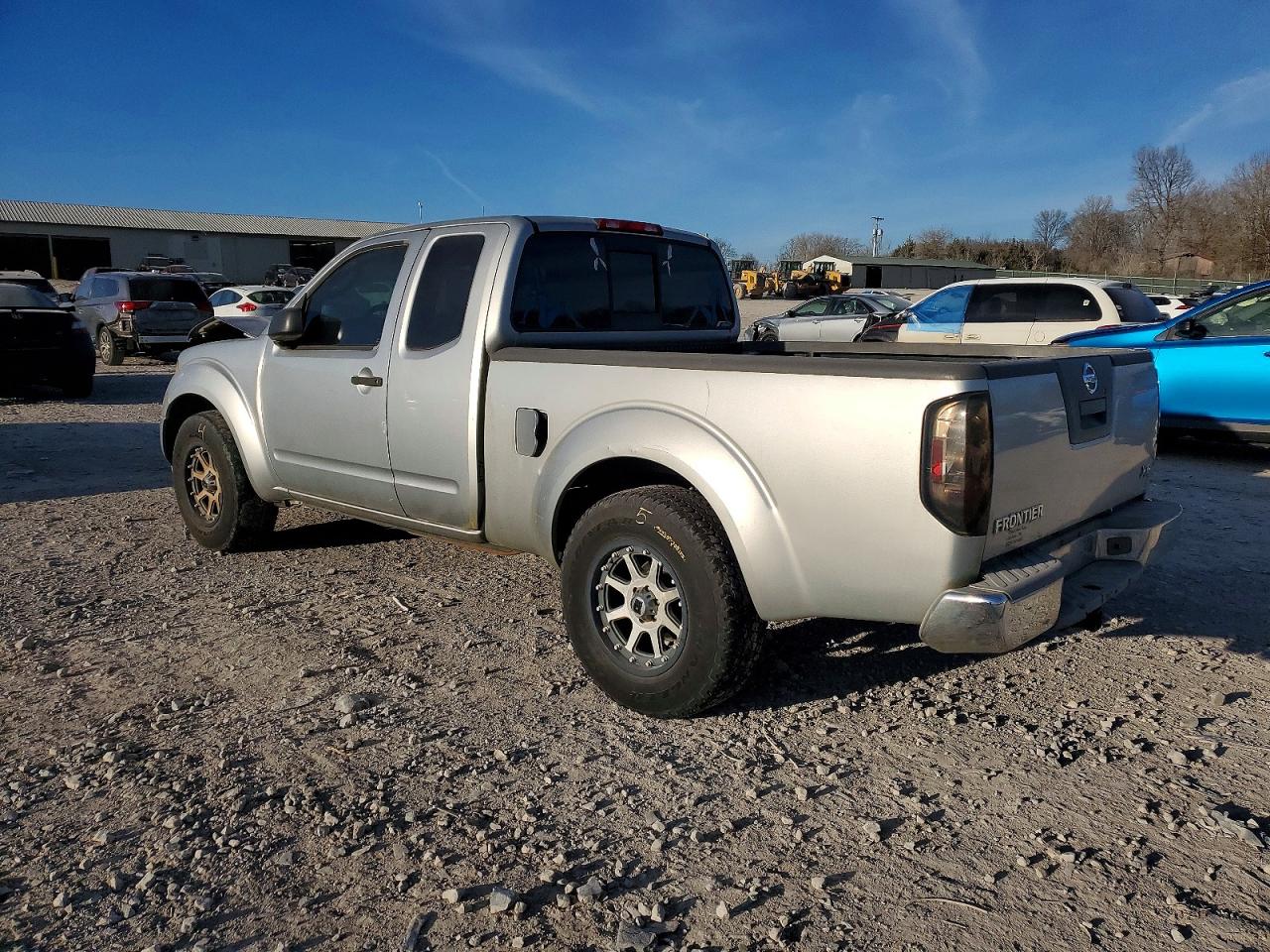 2006 NISSAN FRONTIER KING CAB XE photo 2