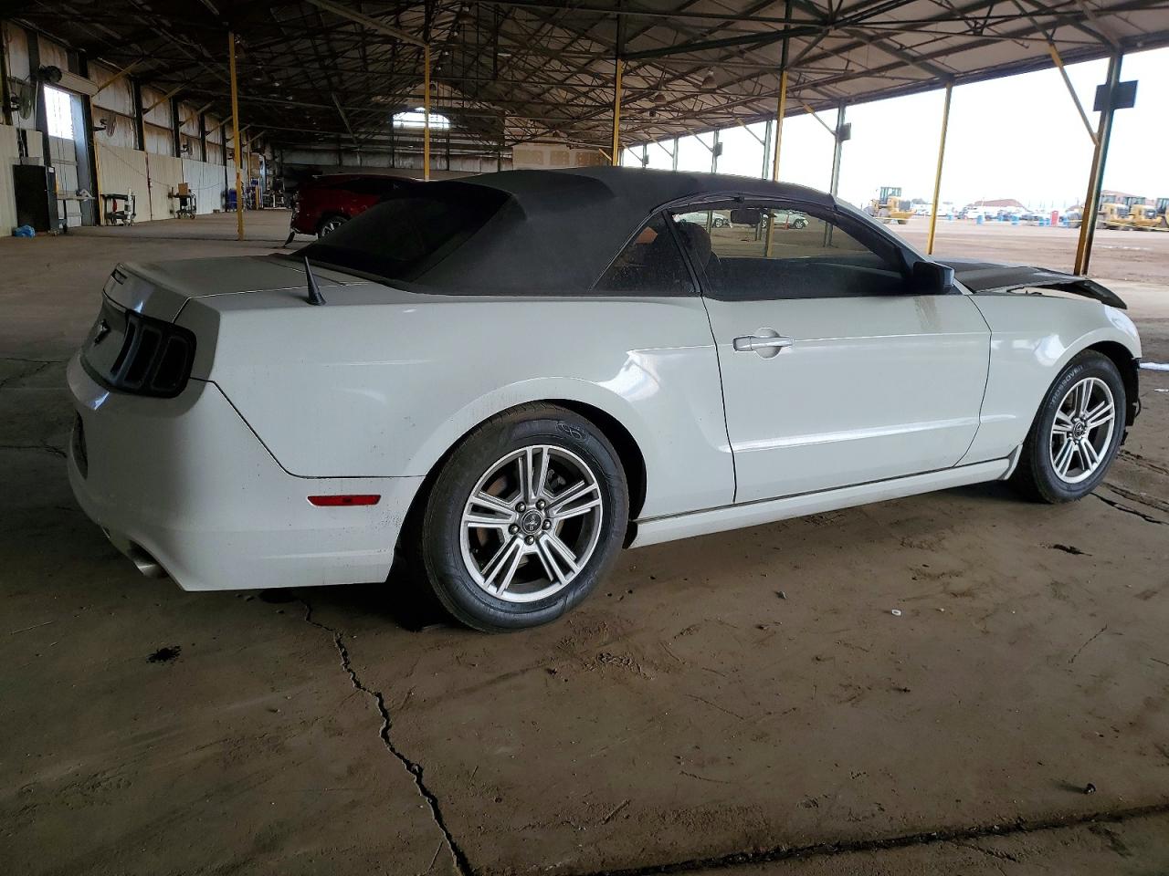 2014 FORD MUSTANG photo 5