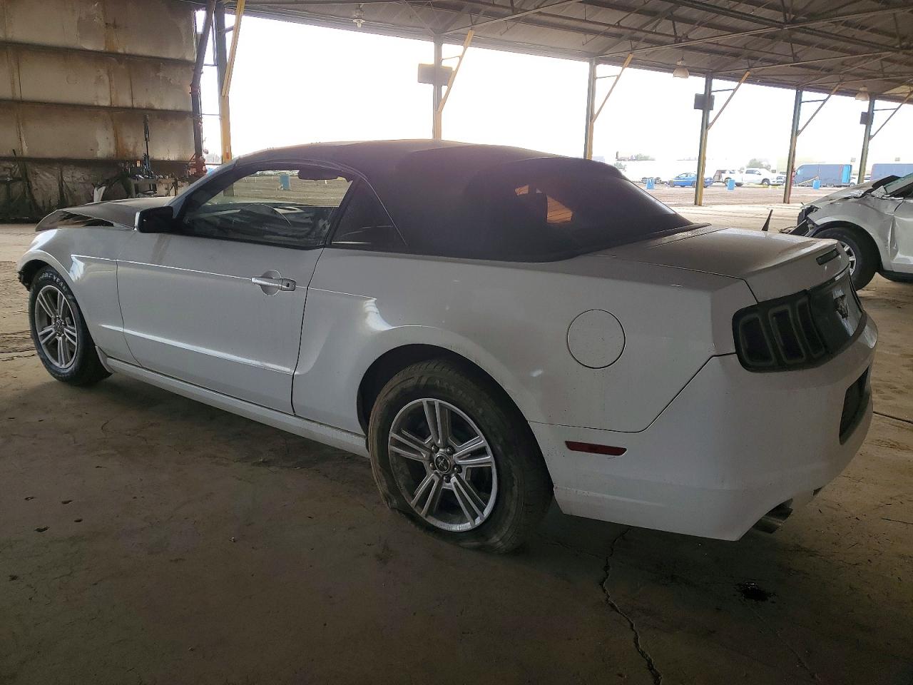 2014 FORD MUSTANG photo 3
