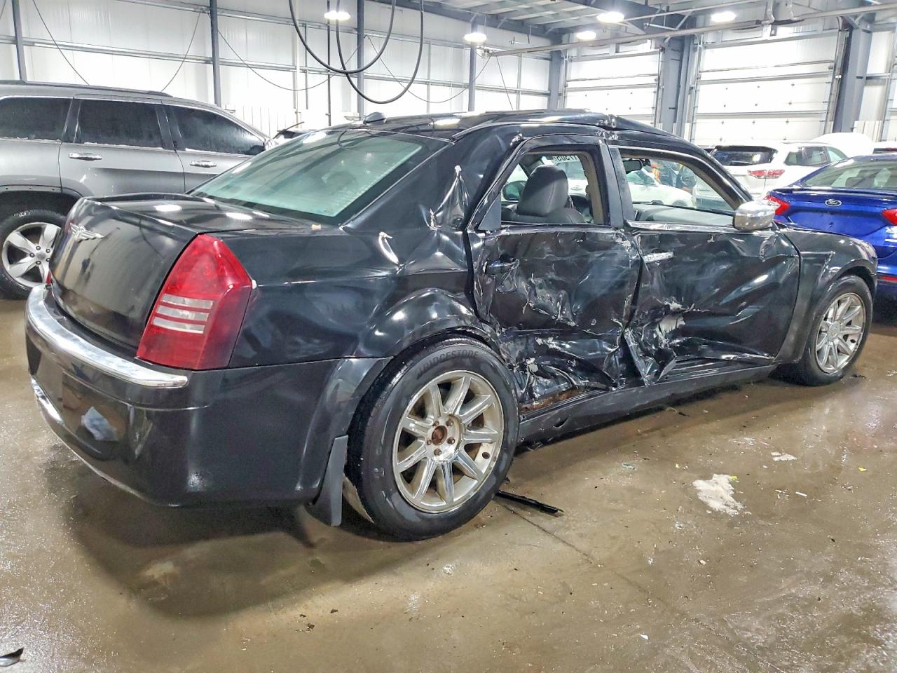 2005 CHRYSLER 300C photo 3