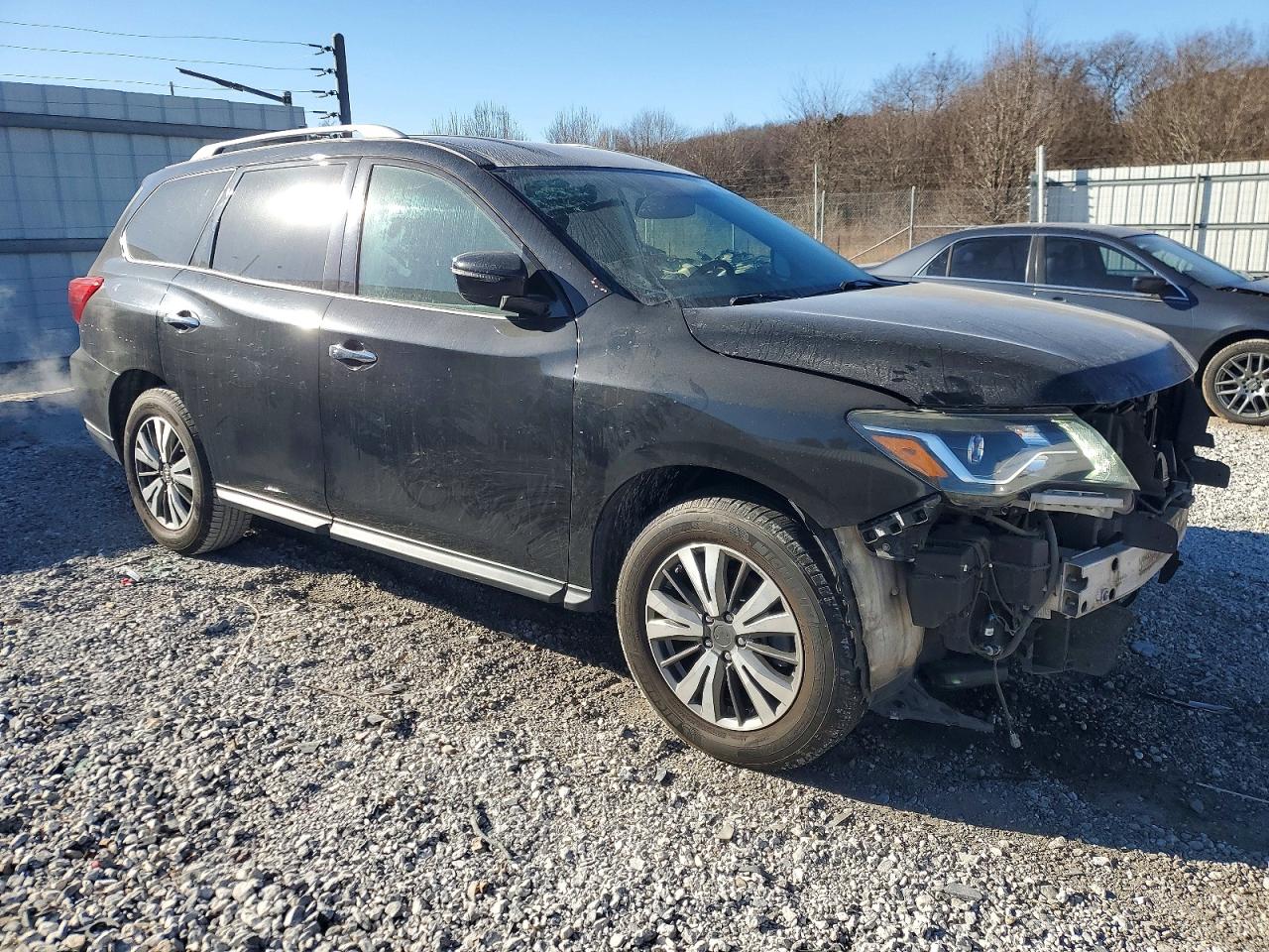 2017 NISSAN PATHFINDER S photo 4