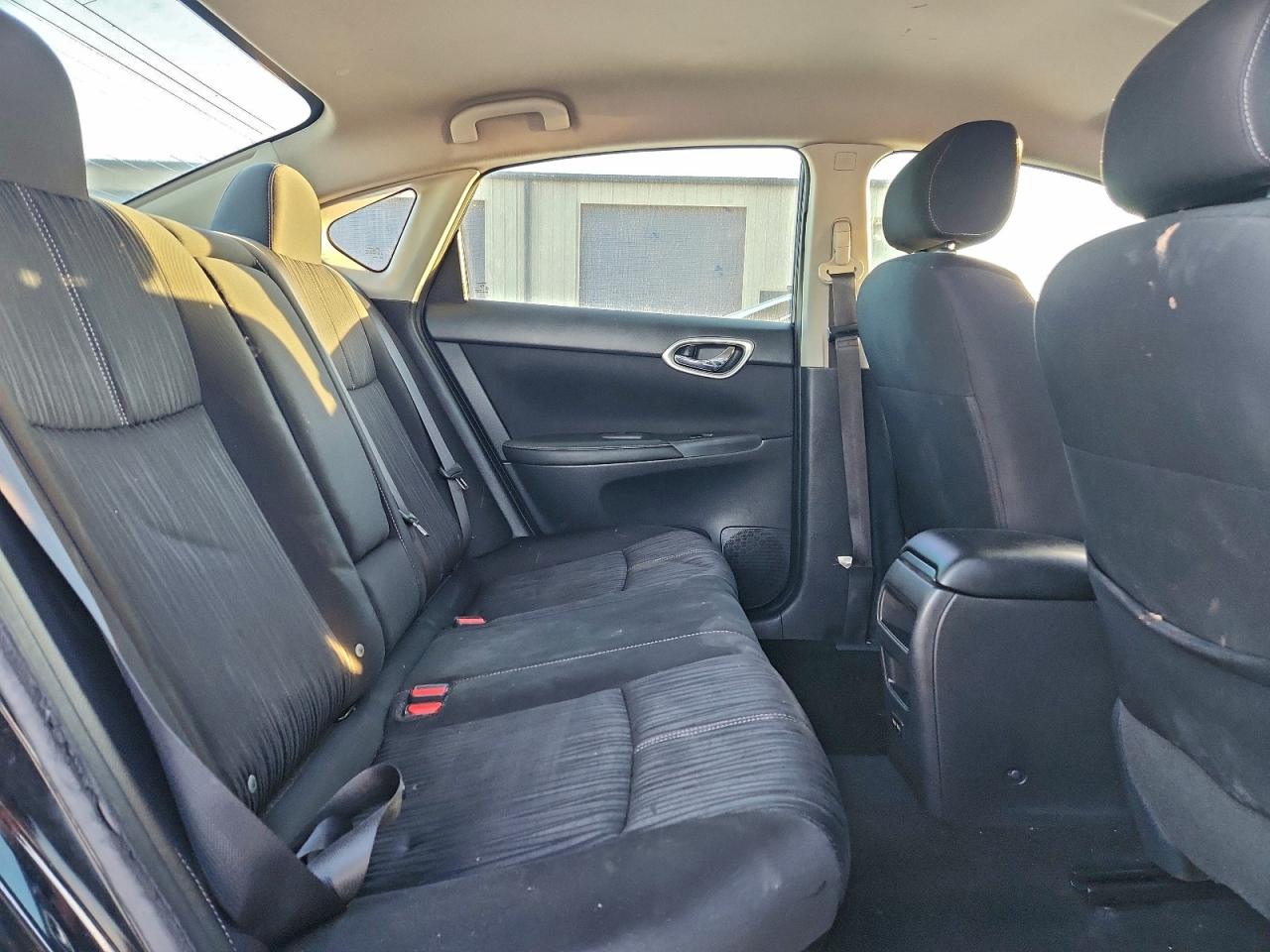 2018 NISSAN SENTRA S photo 10