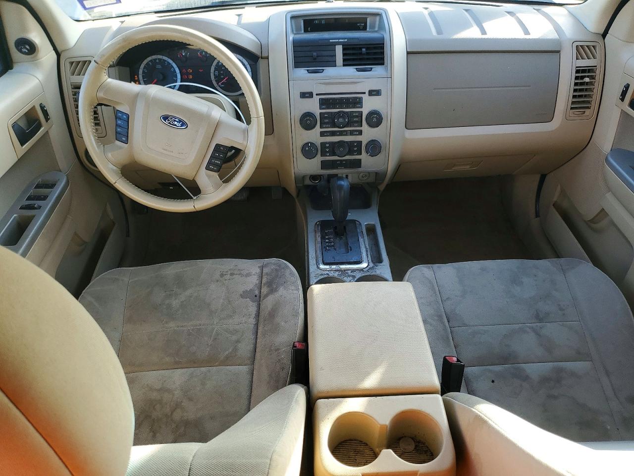 2011 FORD ESCAPE XLT photo 8