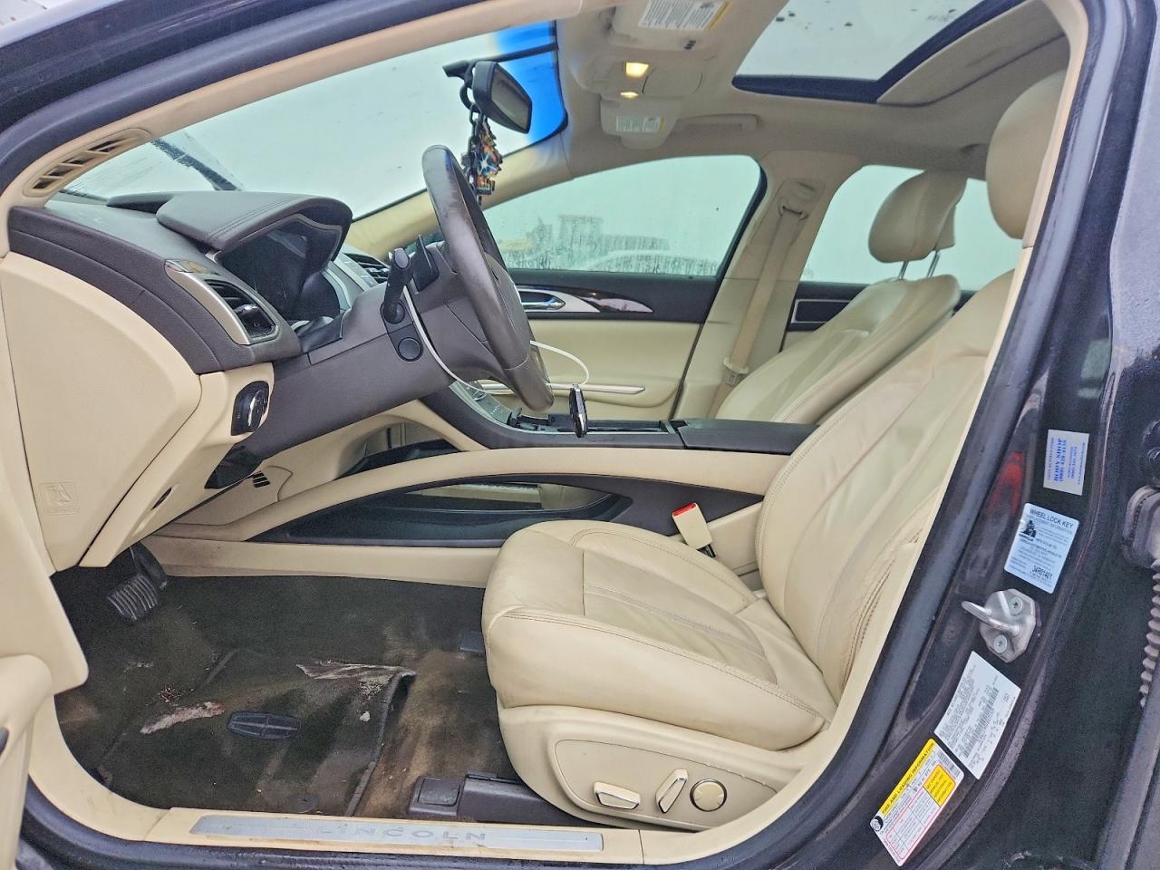 2015 LINCOLN MKZ photo 7