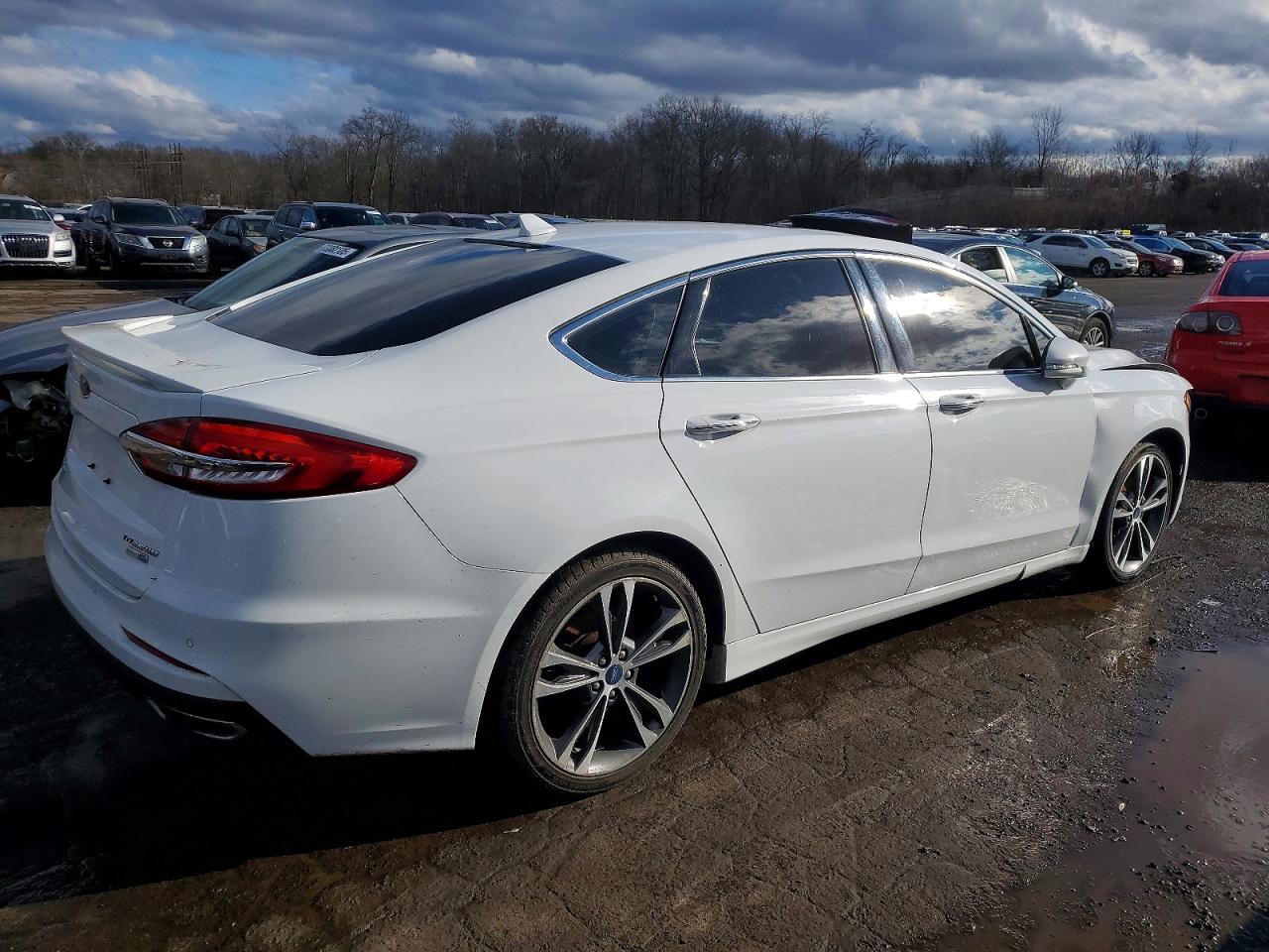 2019 FORD FUSION TITANIUM photo 5