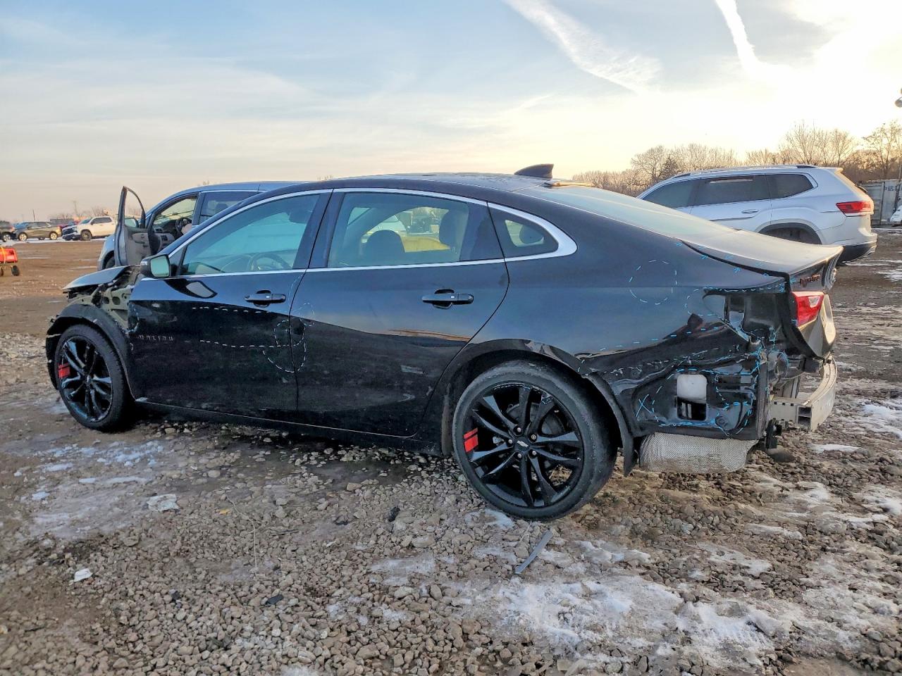 2018 CHEVROLET MALIBU LT photo 2