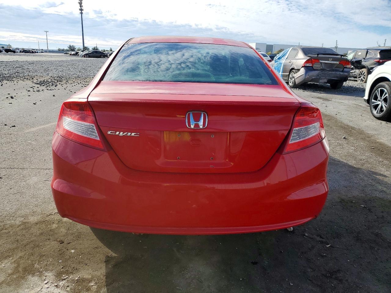 2012 HONDA CIVIC LX photo 6