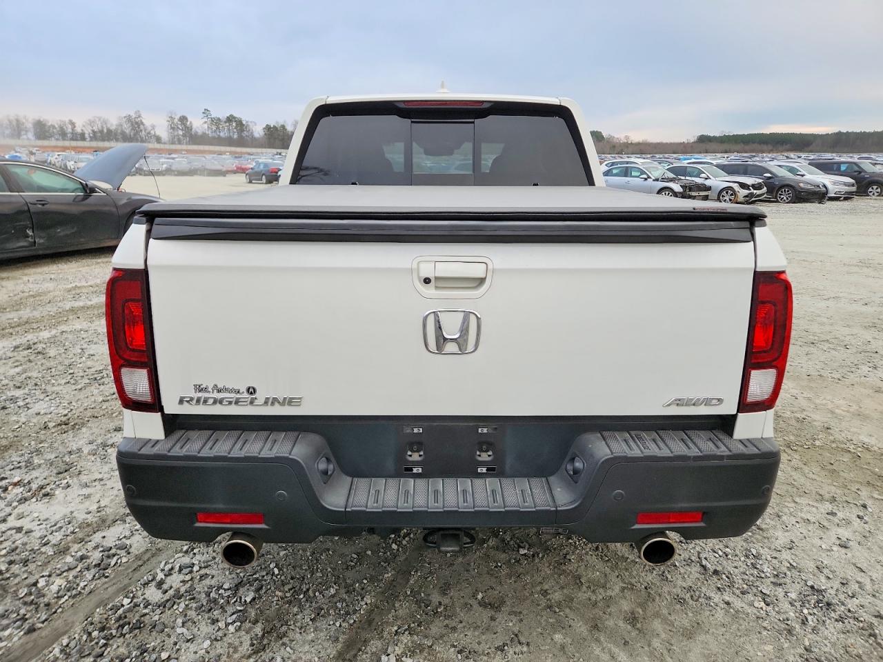 2022 HONDA RIDGELINE RTL photo 6
