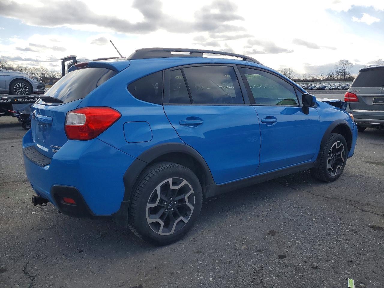 2017 SUBARU CROSSTREK PREMIUM photo 3