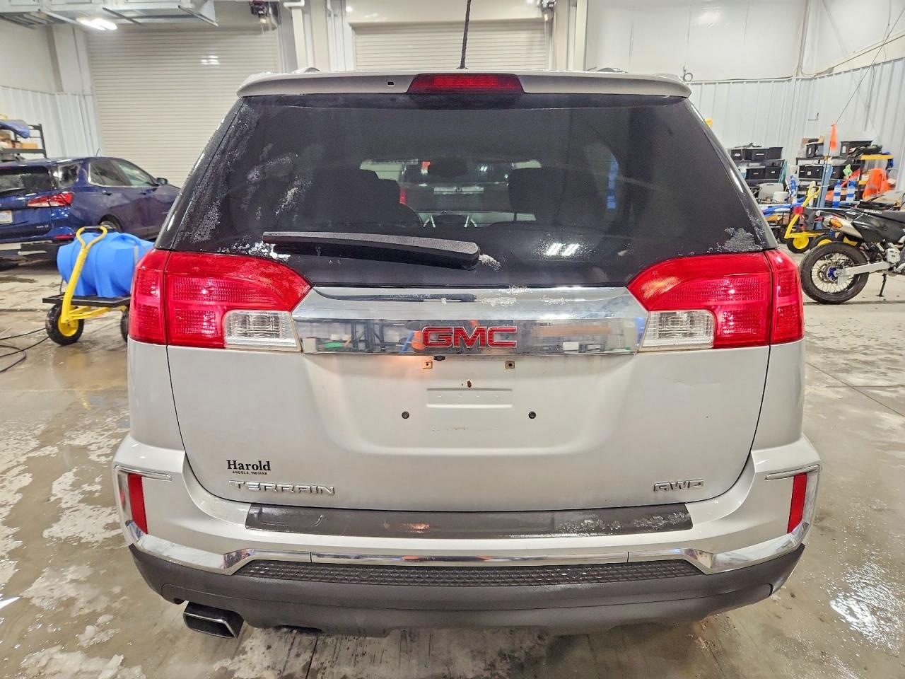 2017 GMC TERRAIN SLE photo 6