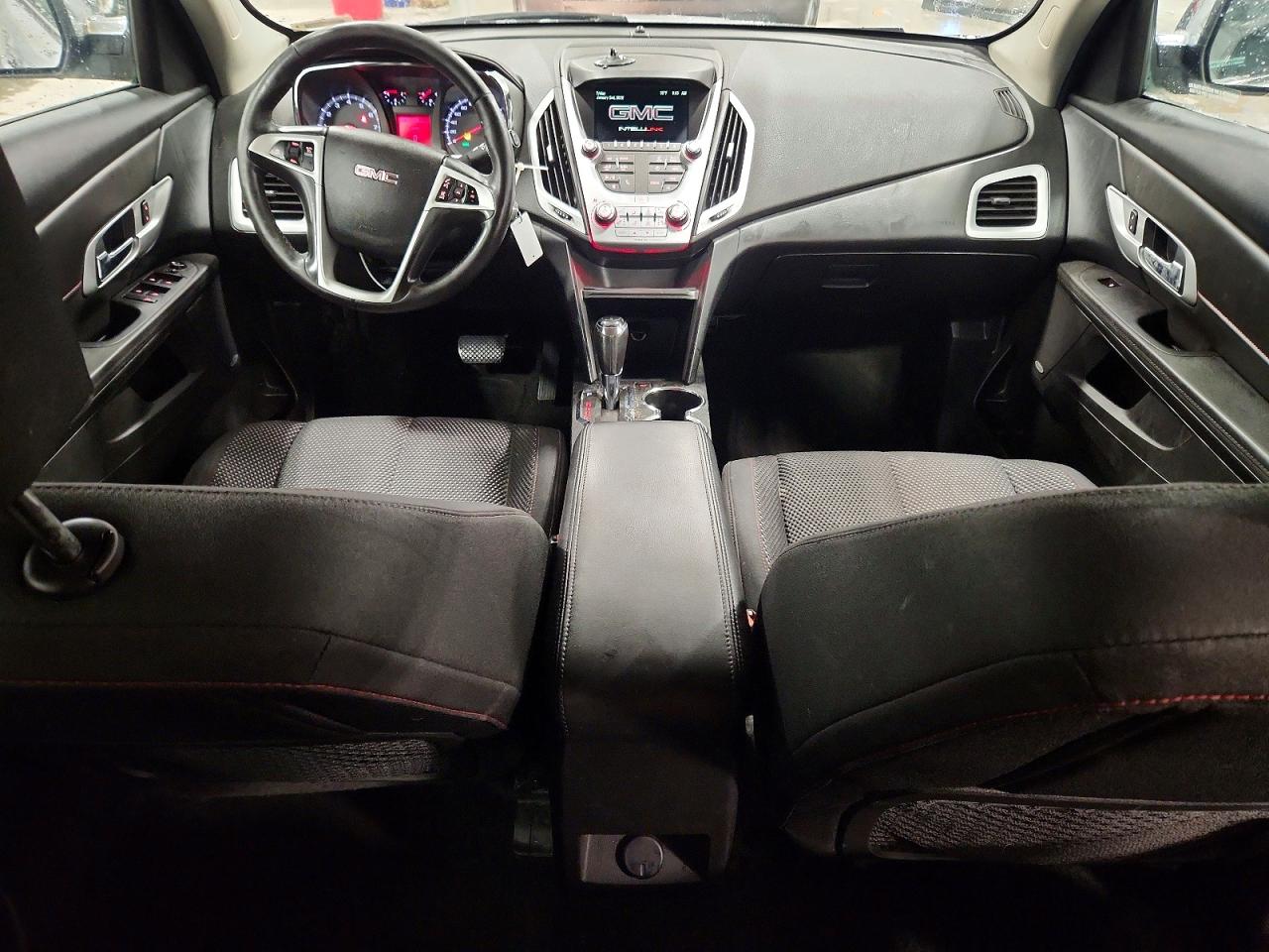 2017 GMC TERRAIN SLE photo 8