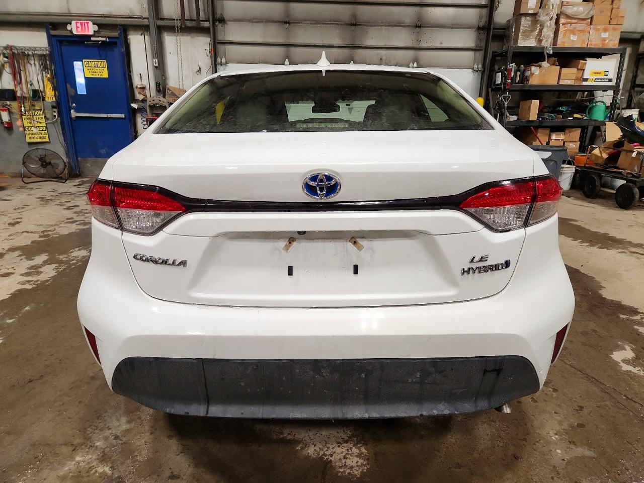 2024 TOYOTA COROLLA LE photo 6