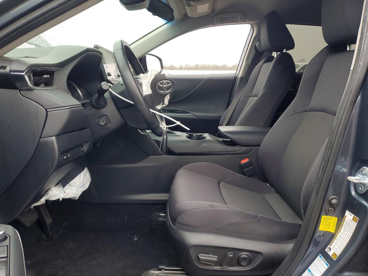 2022 TOYOTA VENZA LE photo 7
