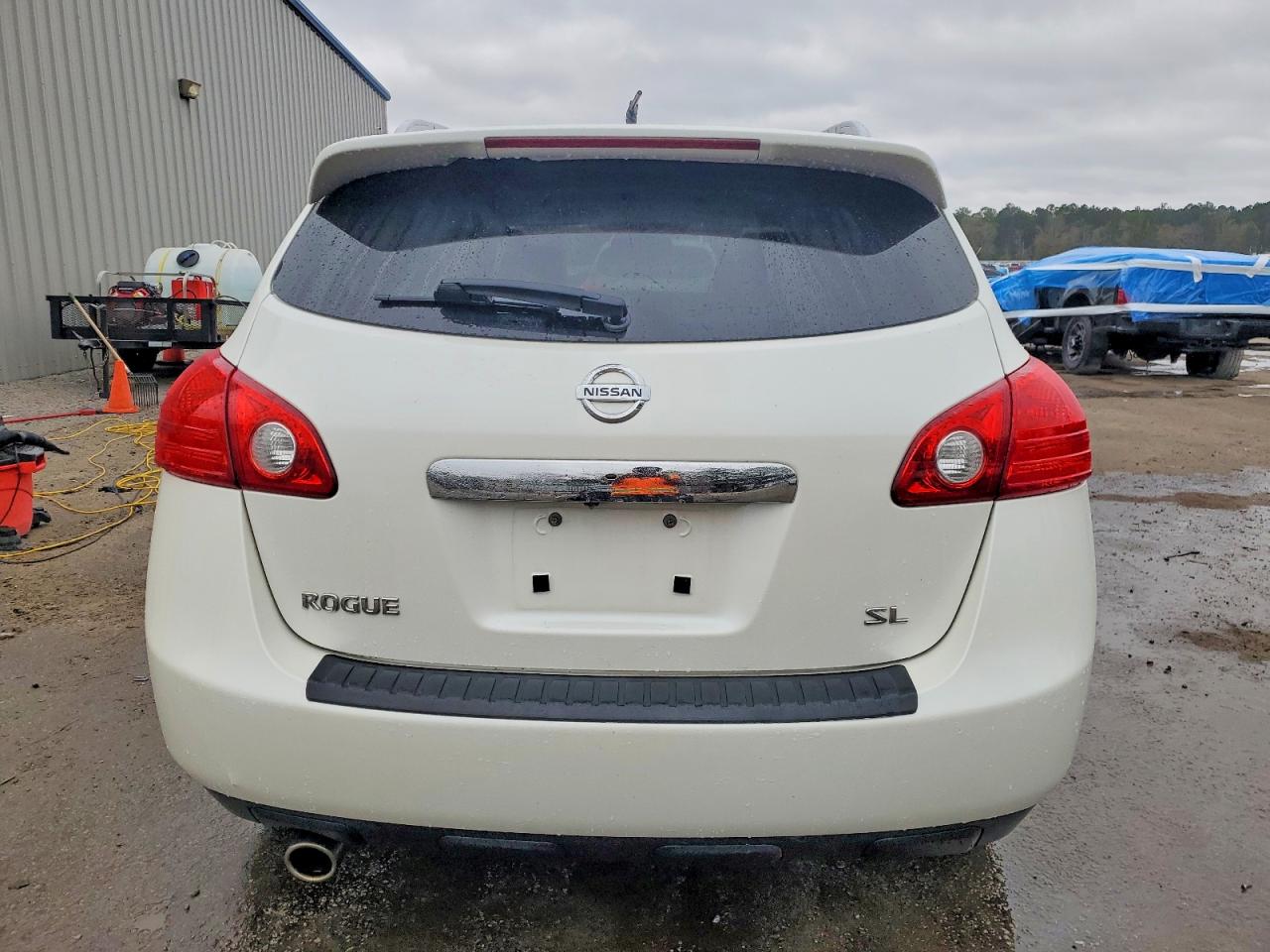 2013 NISSAN ROGUE S photo 6