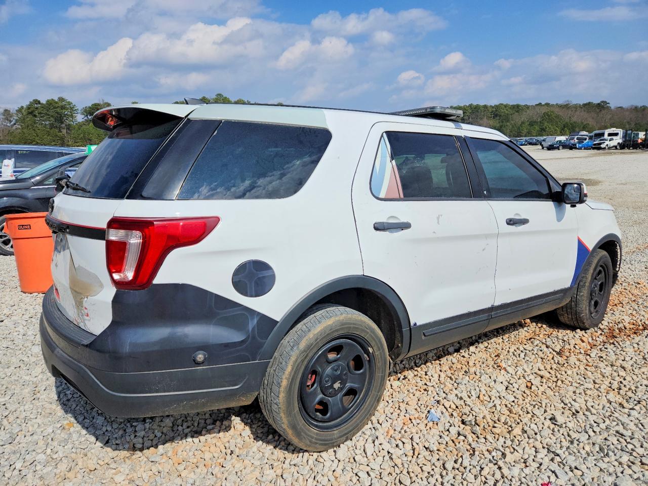 2019 FORD EXPLORER POLICE INTERCEPTOR photo 3