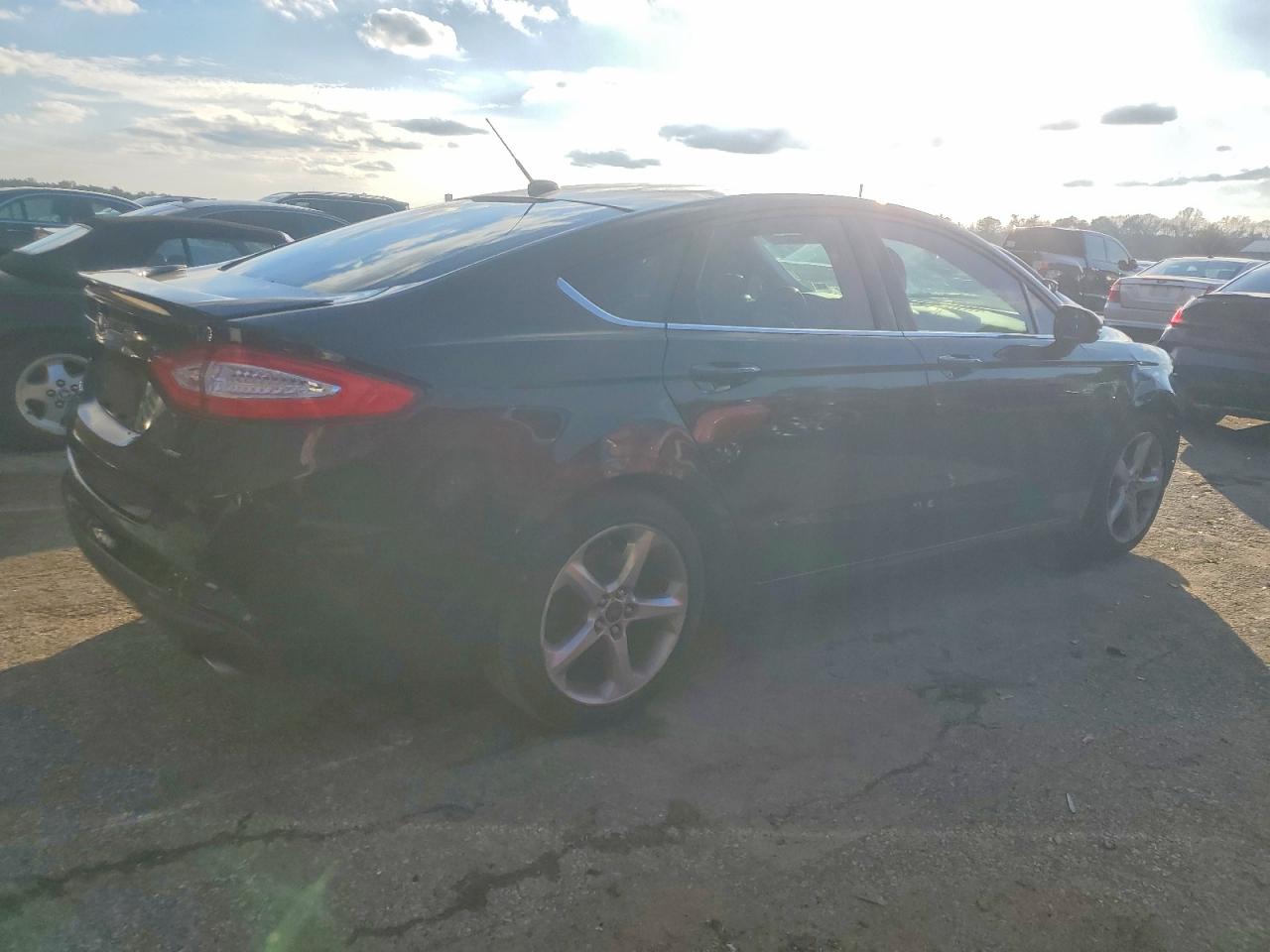2014 FORD FUSION SE photo 3