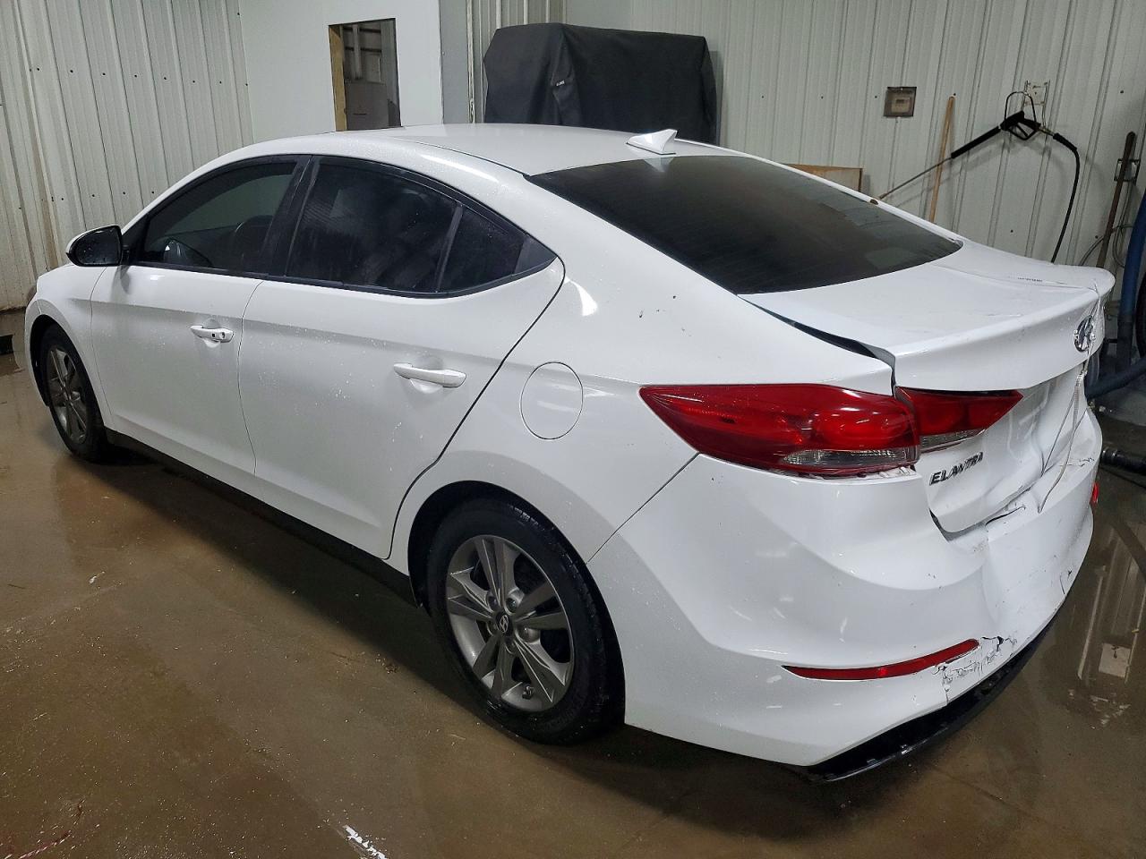 2017 HYUNDAI ELANTRA VALUE EDITION photo 2