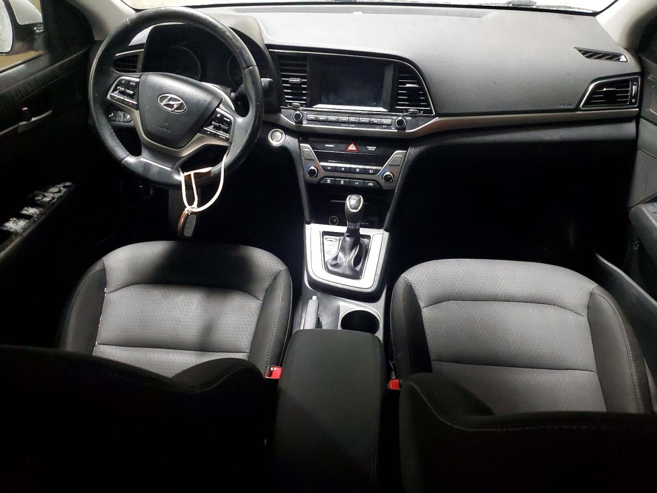 2017 HYUNDAI ELANTRA VALUE EDITION photo 8