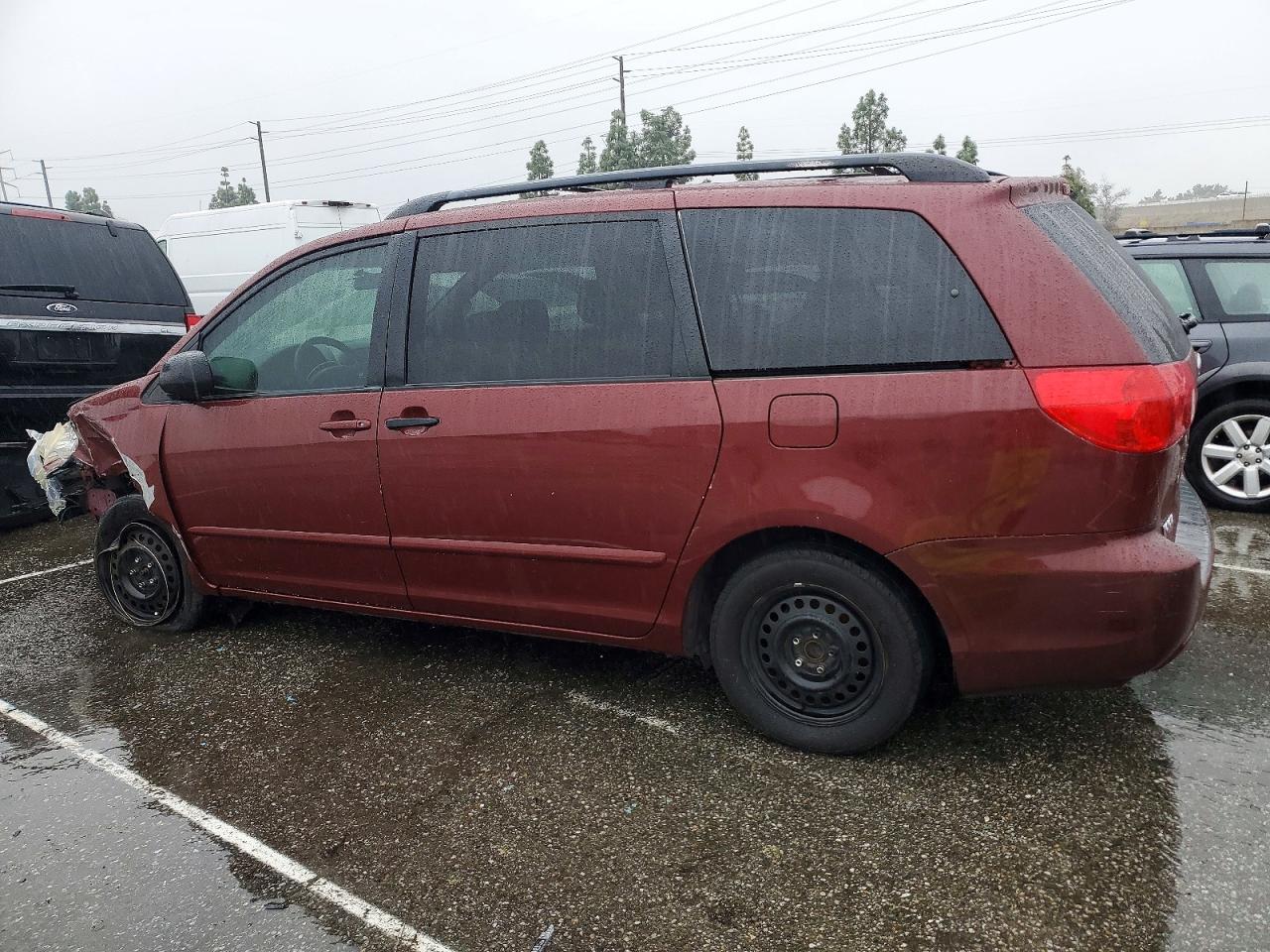 2008 TOYOTA SIENNA CE photo 2