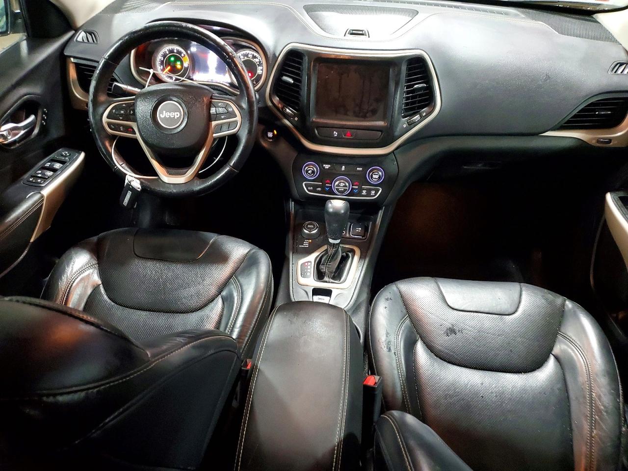 2017 JEEP CHEROKEE LIMITED photo 8
