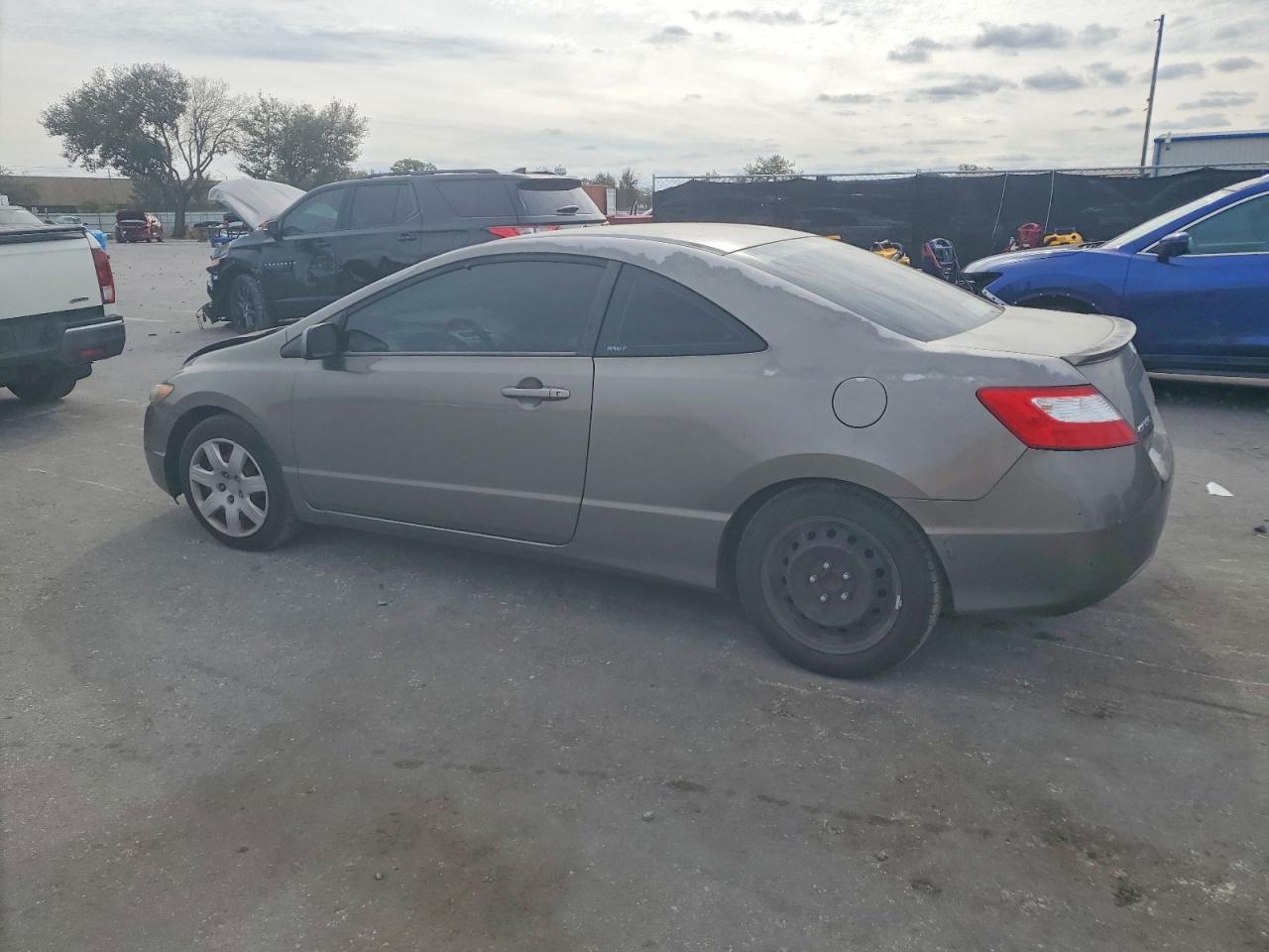 2006 HONDA CIVIC LX photo 2