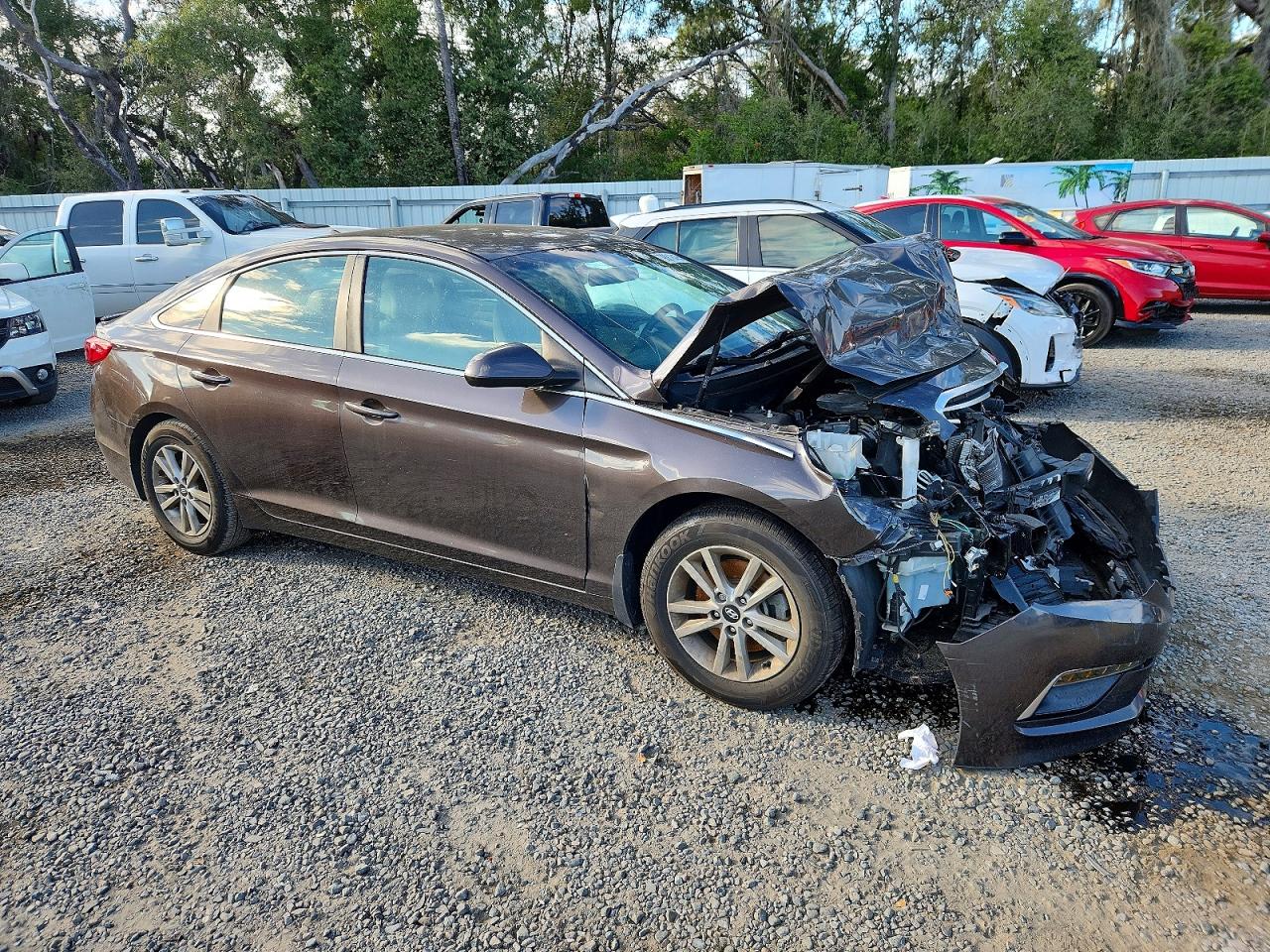 2015 HYUNDAI SONATA SE photo 4