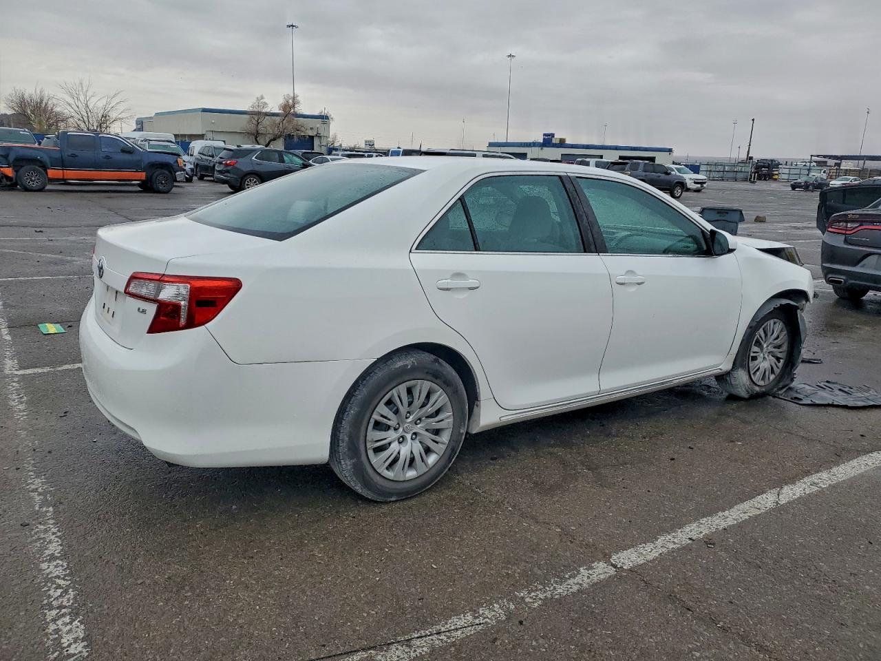 2012 TOYOTA CAMRY BASE photo 3