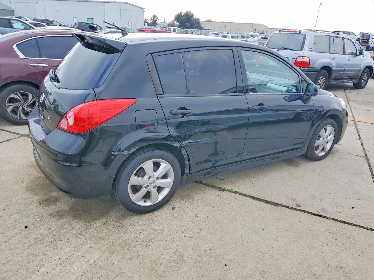 2012 NISSAN VERSA S photo 3
