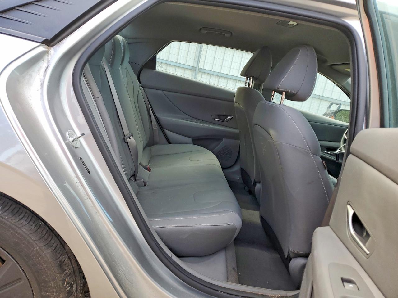 2023 HYUNDAI ELANTRA SEL photo 10
