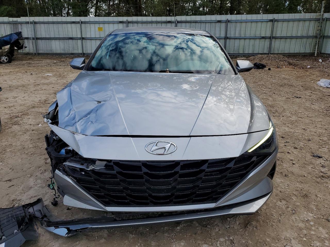2023 HYUNDAI ELANTRA SEL photo 5