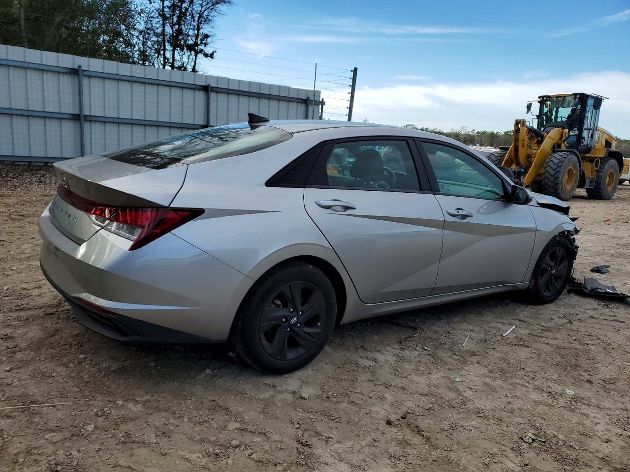 2023 HYUNDAI ELANTRA SEL photo 3