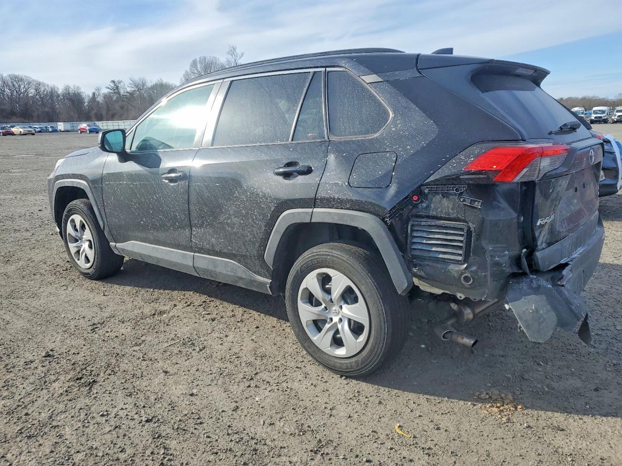 2021 TOYOTA RAV4 LE photo 2