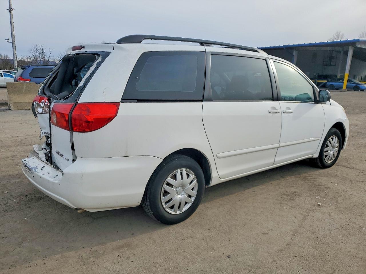 2007 TOYOTA SIENNA CE 7-PASSENGER photo 5